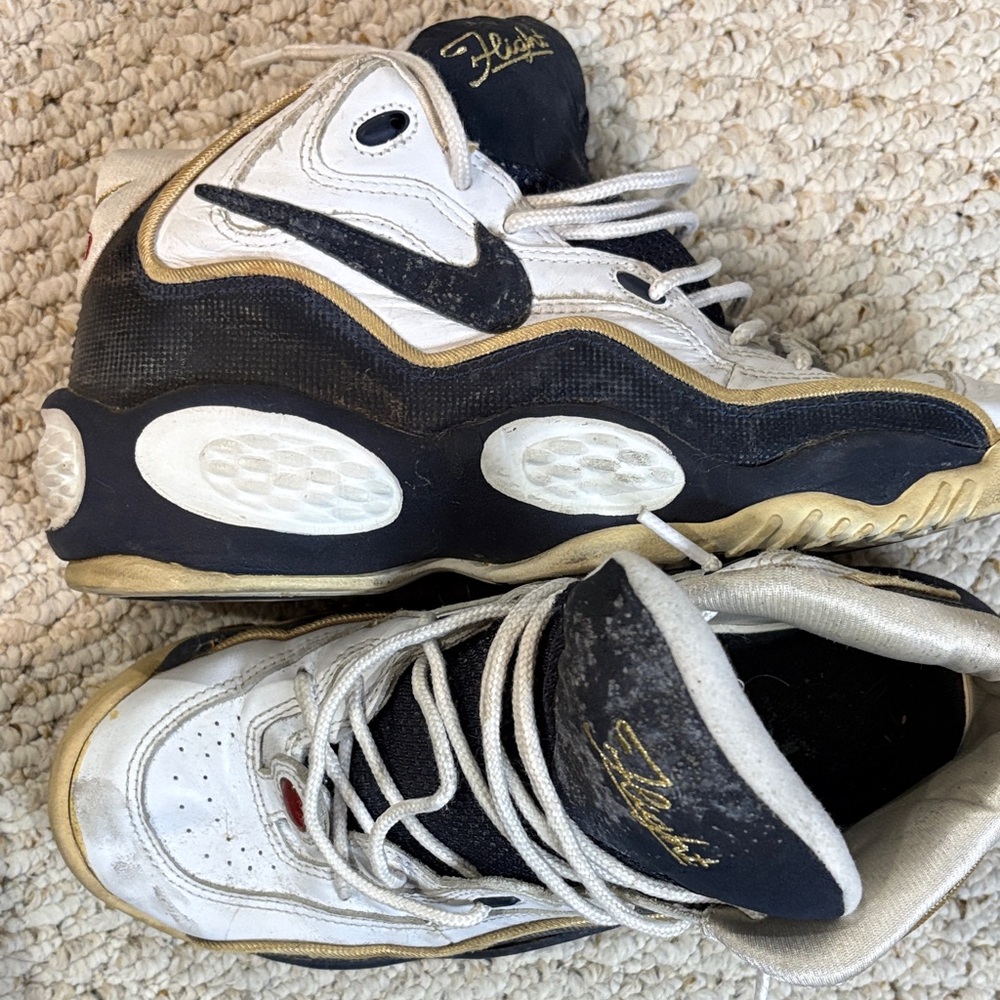Authentic 1996 Nike Air Fight Sneakers